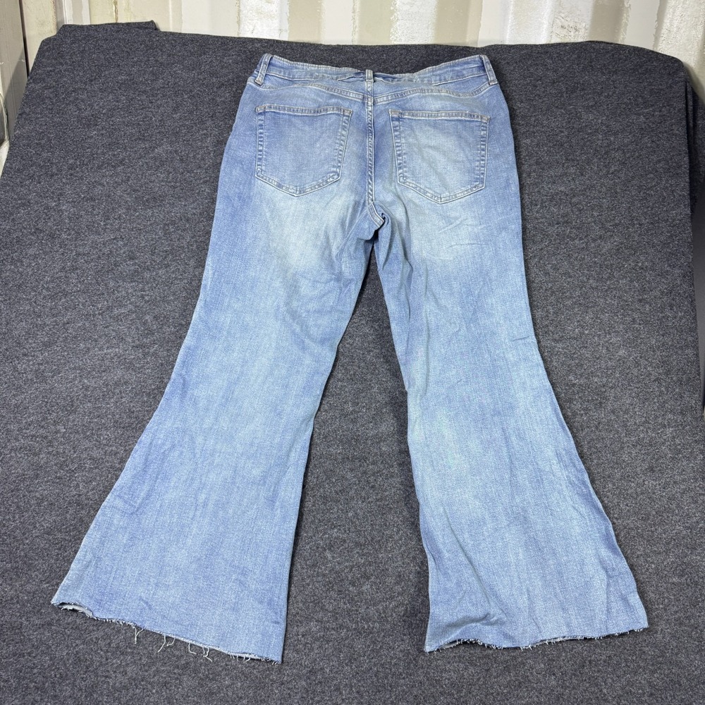 Wild Fable Mid Rise Flare Jeans Womens 12 Blue Denim Cotton Stretch Frayed Hem